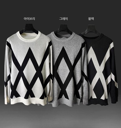 어뉴 다이아 사선 라운드 니트 